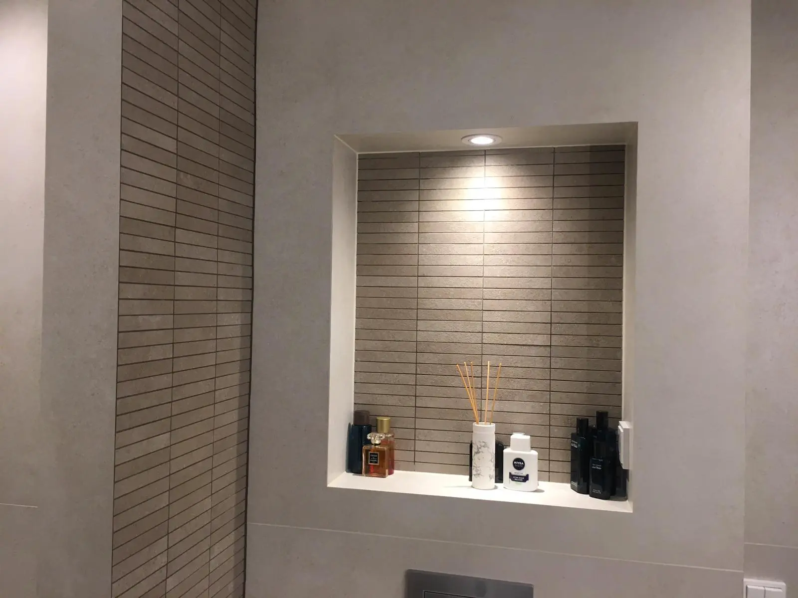 badezimmer-wandnische-fliesen